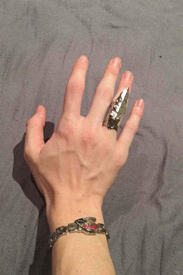 ModeBaka's tweet image. #tokyoghoul #jewellery #fashion #gayaf