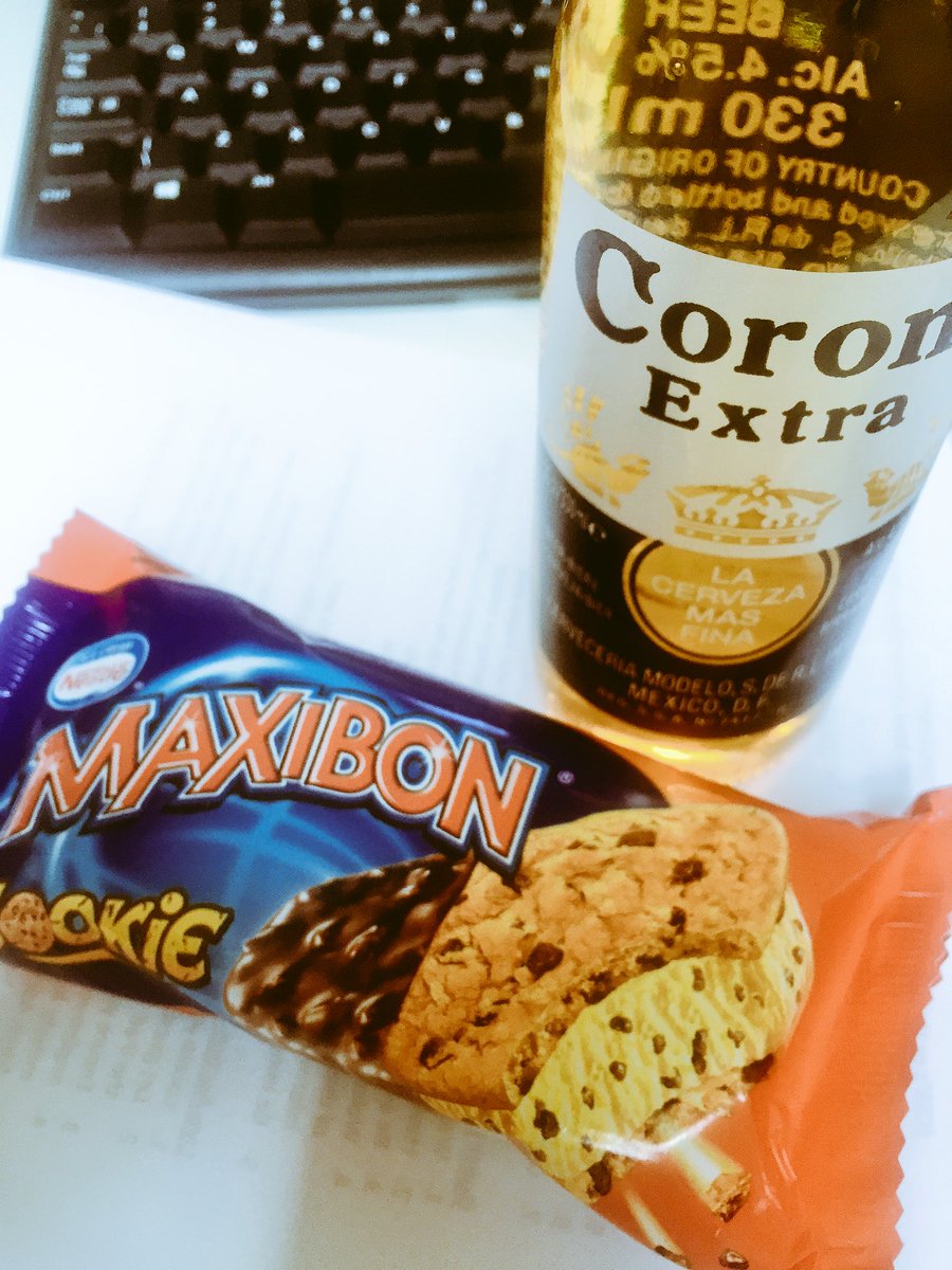 SadeGiliberti's tweet photo. It's like Sippy Sippy Friday, except I have a maxibon too (and one I've never had) BEST DAY 😁🎉 

#workonafriday https://t.co/g7rDSsaajv