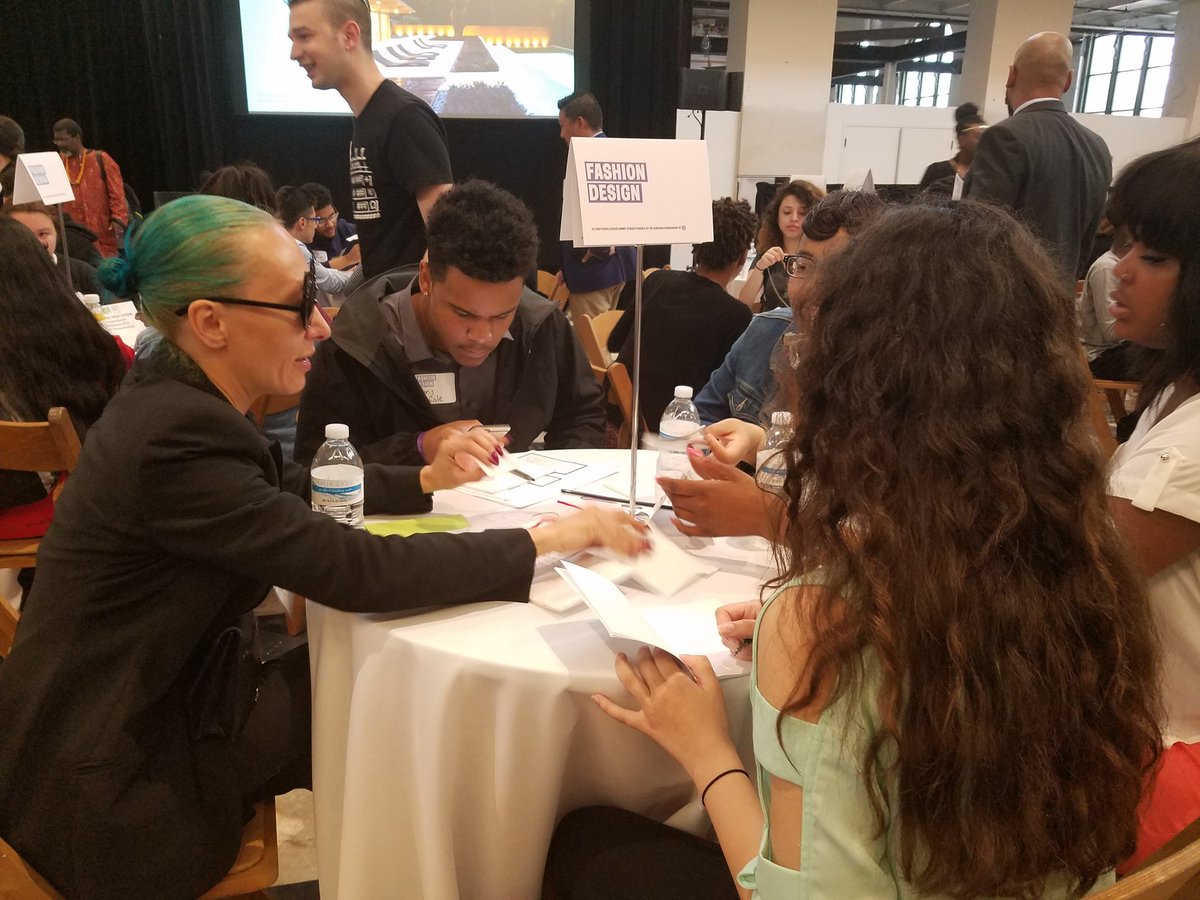 CardozoITAcad's tweet photo. @cooperhewitt #dcsesignsummit https://t.co/h0kJDMBrIe