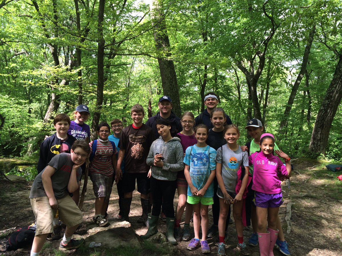 JRCallif's tweet photo. Oak survived fat man's squeeze #splitrocks #campotyokwa #ghsdreambig @teacherwalker @Math5MrsP https://t.co/I3pqRCphoC