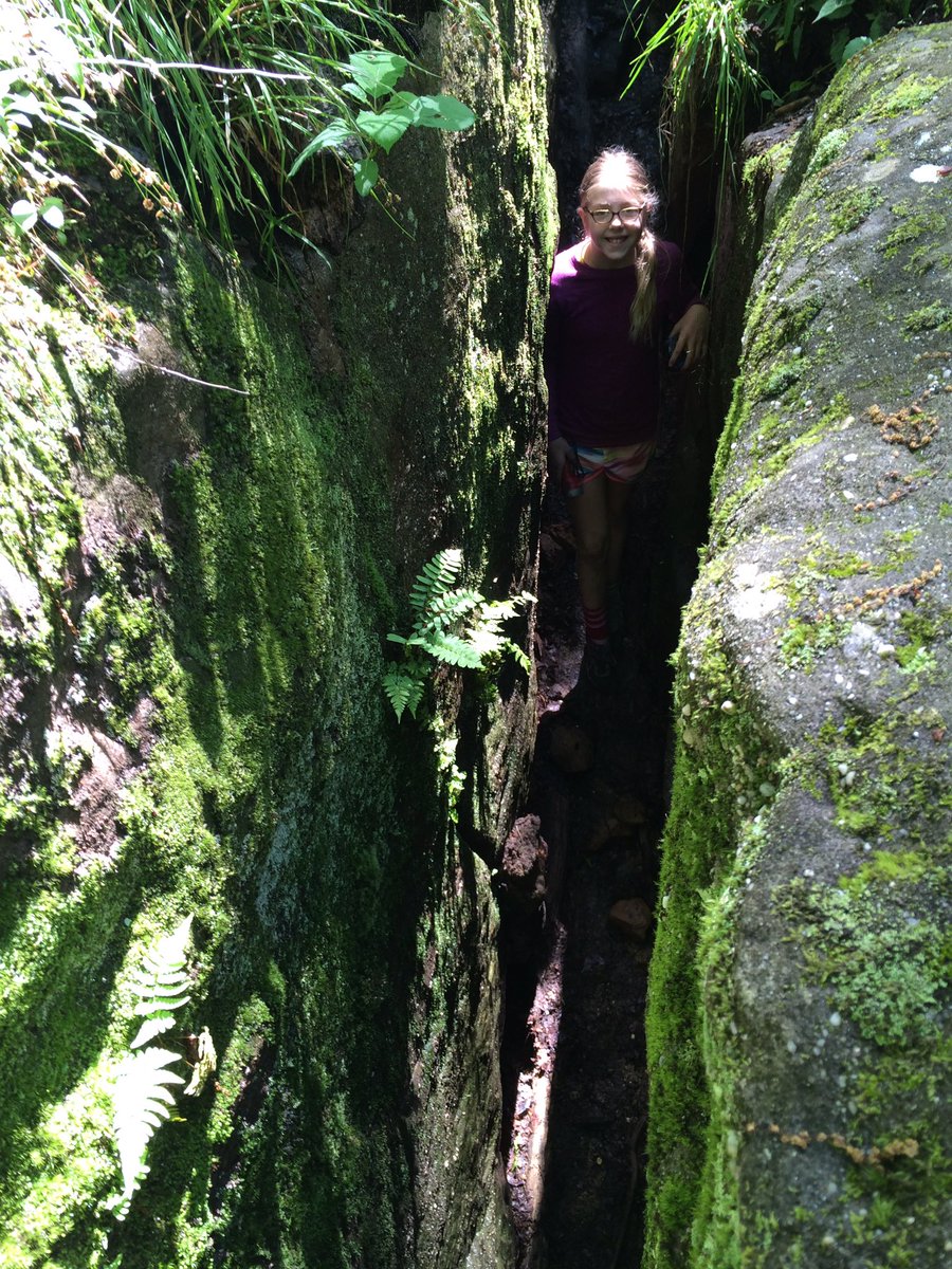 JRCallif's tweet photo. Oak survived fat man's squeeze #splitrocks #campotyokwa #ghsdreambig @teacherwalker @Math5MrsP https://t.co/I3pqRCphoC