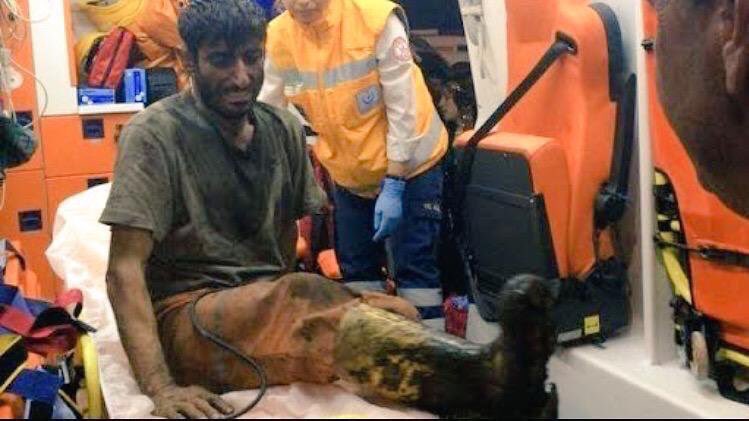 "Çizmeleri mi çıkarayım mı? Sedye kirlenmesin." Diyen yüreği tertemiz abi senide unutmadık. #Soma