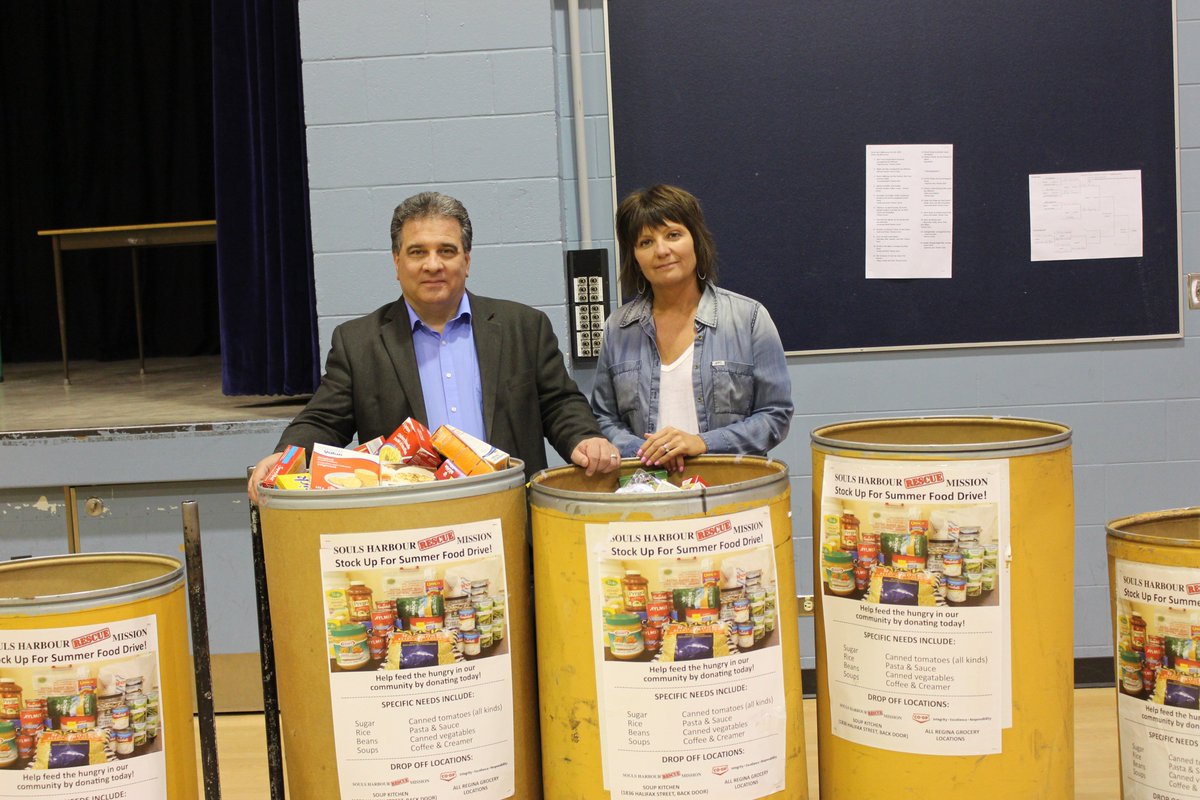 souls_harbour's tweet image. @MillerCHS Rocked! 1000lbs of food collected big thanks to Tammie Wickenheiser &amp;amp; Jamie Bresciani #yqr #wethechange