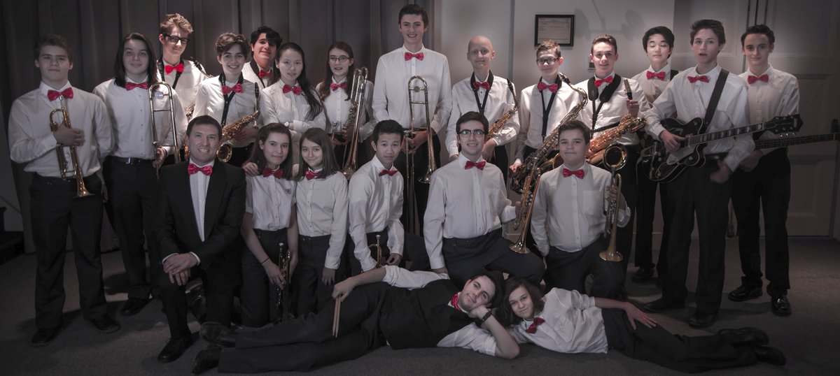 CollegedeMtl's tweet image. Hip! Hip! Hip! Encore une note d&apos;or pour notre Jazz Band, cette fois-ci à la finale de @musicfestcanada #MFC2016