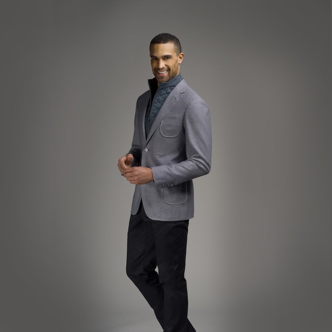 EleveeLifestyle's tweet photo. Dressing casually is a breeze with this lightweight #unconstructed jacket. #casualfriday #fashionfriday #Elevee https://t.co/wNdlh5Dlcx