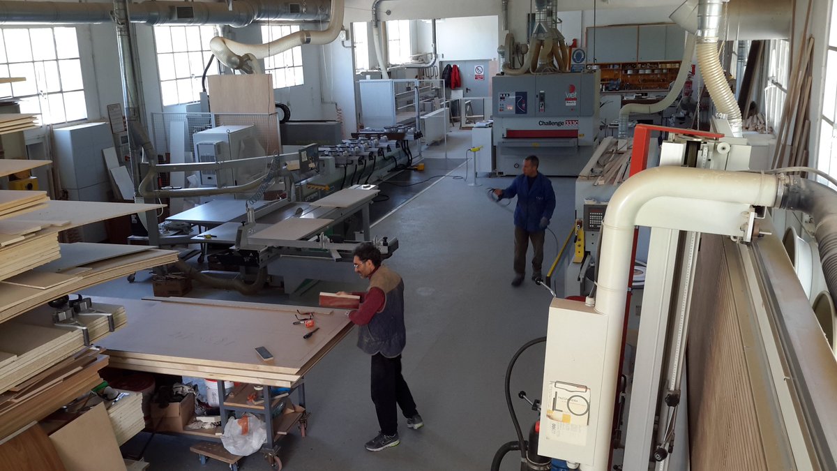 LonghinLab's tweet image. #Laboratorio #Falegnameria Longhin
Our #carpentry #workshop
#Vigonovo, #Venice, #Italy
Info: falegnamerialonghin.jimdo.com