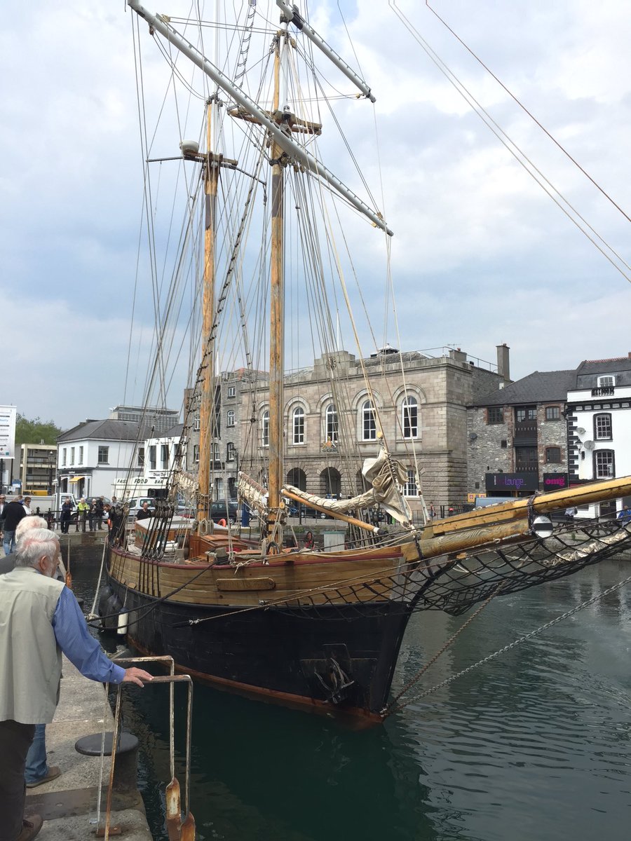 WelshMarkTam's tweet photo. Pirate weekend is about to kick off on The #Barbican @PlymouthChaz #Plymouth @Sutton_Harbour @PlymBarbican https://t.co/eV9kLNaFDB