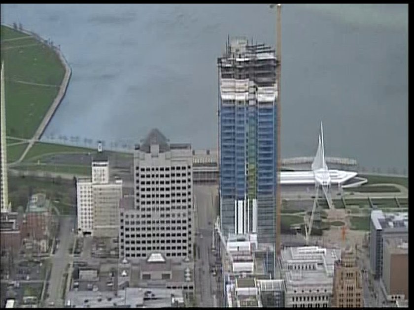 WISN12News's tweet photo. New Northwestern Mutual tower aims to attract young talent https://t.co/QWdeiMsK2j https://t.co/J4lYmpOrUW