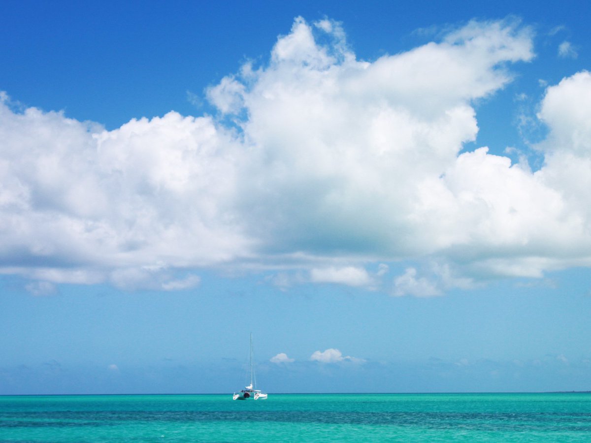 All shades of blue that we all love! 
#MTC #travel #traveling #travelbug #blue