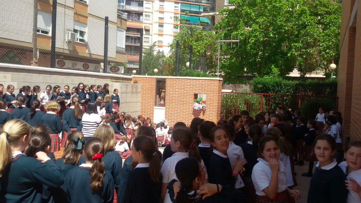 Vilavella_Edu's tweet photo. ¡Empieza el centenario de la Virgen de Fátima! https://t.co/yZtDX07z5E