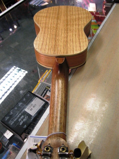 Showing a bit of love for our best selling <a href="/Ashbury_MI/">Ashbury Music Ins.</a> #Ukulele the AU40S!!!  
RRP £77.95