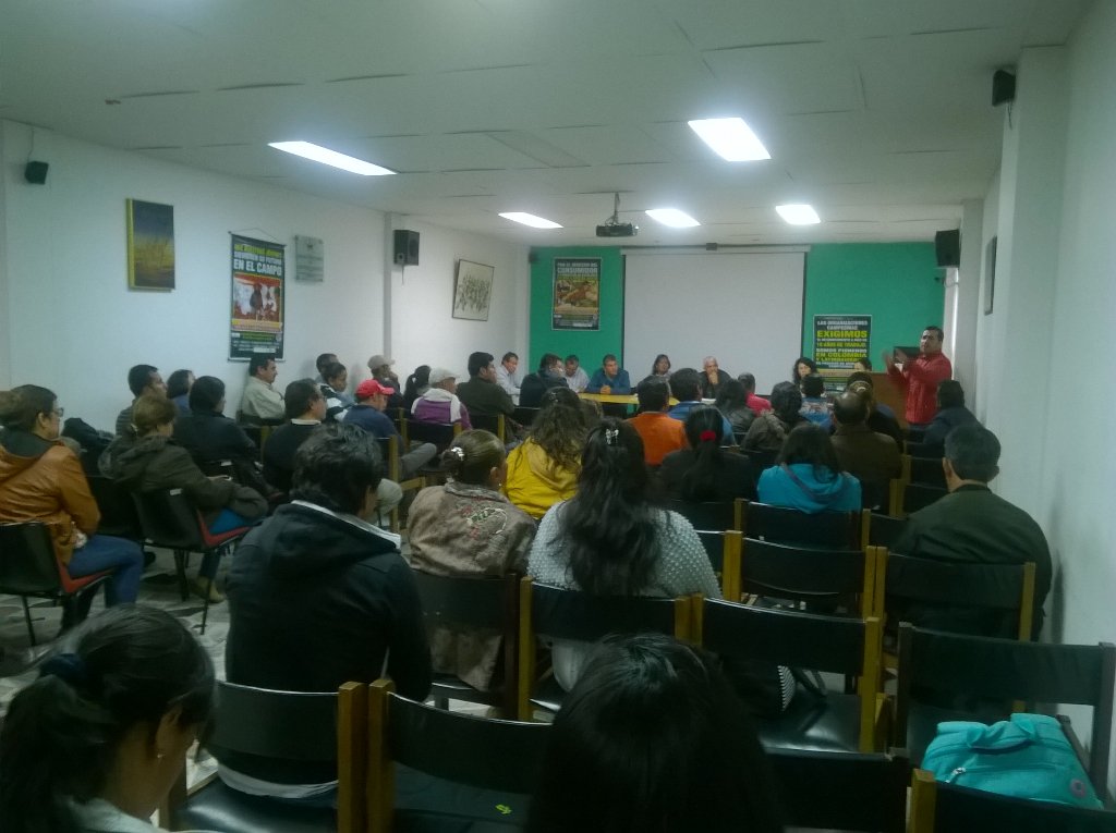 MERCAMPESINOS81's tweet photo. Se realiza asamblea campesina para definir pasos a seguir para mantener vivo proceso @PrensaRural @concejodebogota https://t.co/h9TqqNBuN7