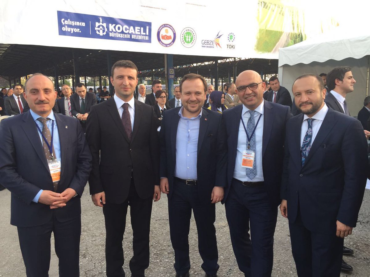 Sayın Cumhurbaşkanımız <a href="/RT_Erdogan/">rt_erdogan</a> ı Koceli'de karşıladık.