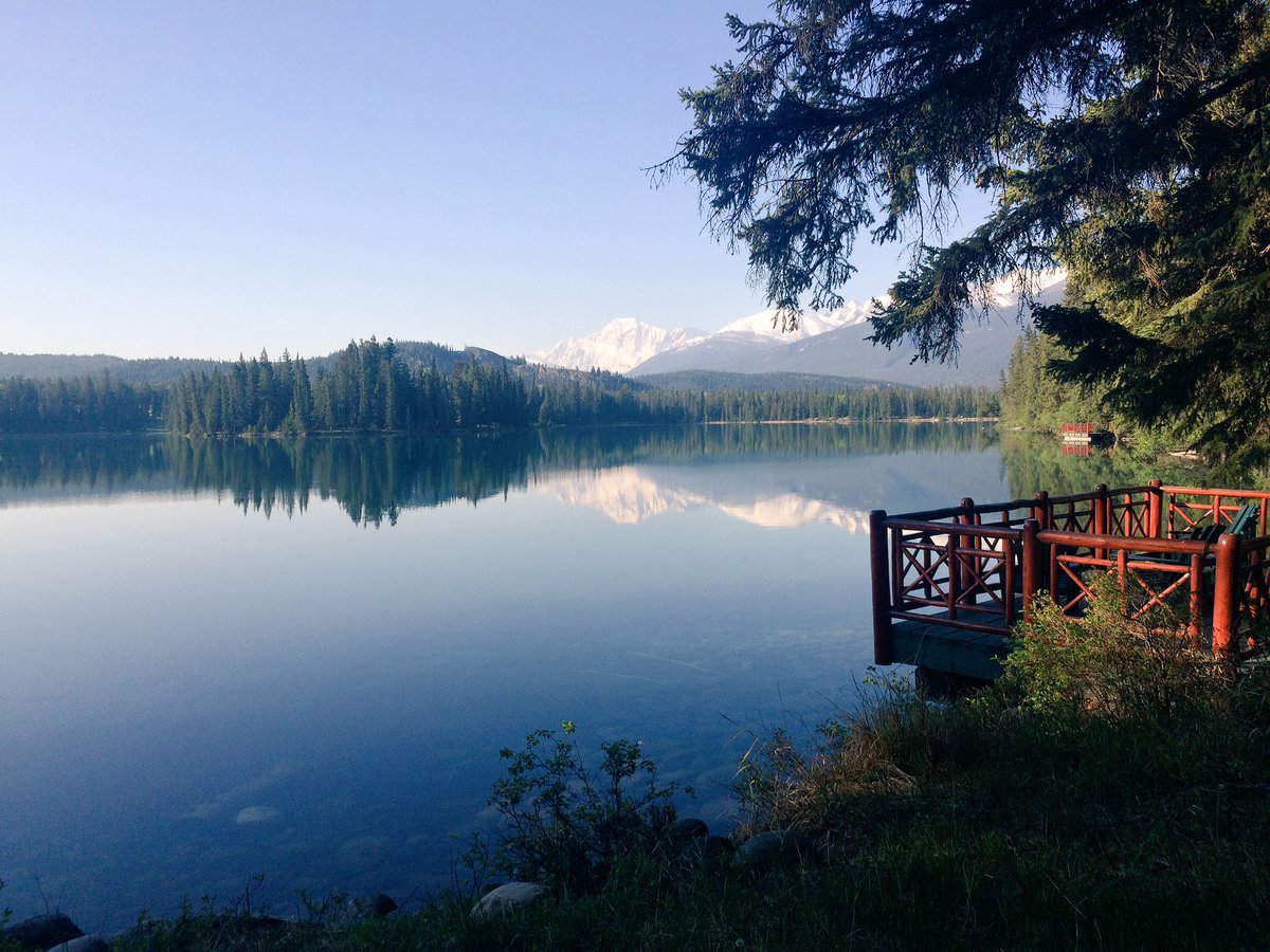 MonazaherF's tweet photo. @FairmontJPL #jasperparklodge #fairmontmtn #myjasper breathtaking ❤️ https://t.co/UoeZ2MPR7C