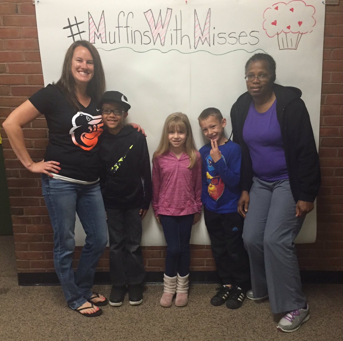 jocelyns4's tweet photo. #muffinswithmisses #maespride https://t.co/G7Kr6BKgpk
