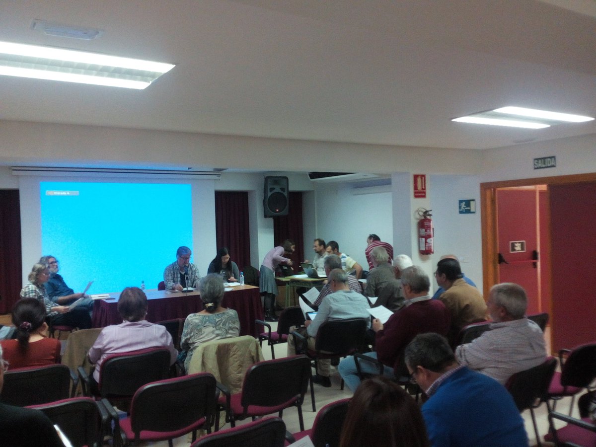 22MRMurciana's tweet photo. Comienza el encuentro de organizaciones sociales, sindicales y políticas que hemos convocado para preparar el #28M https://t.co/n6V52Y4h4E