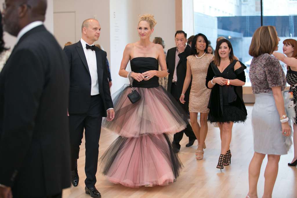 SFMOMA's tweet photo. Did you shake it at our #ModernBall? @SFGate has fashion highlights + pics from the night! → https://t.co/0E9FHezH1f https://t.co/QmT99QcPRJ