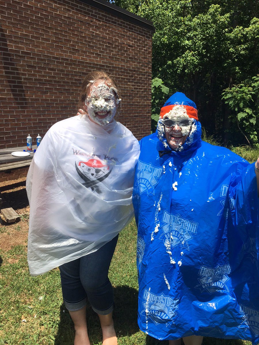 WaukaMountain's tweet image. And, to finish off the day, Pie in the Face!!  #dunagan #kratzer #waukathon