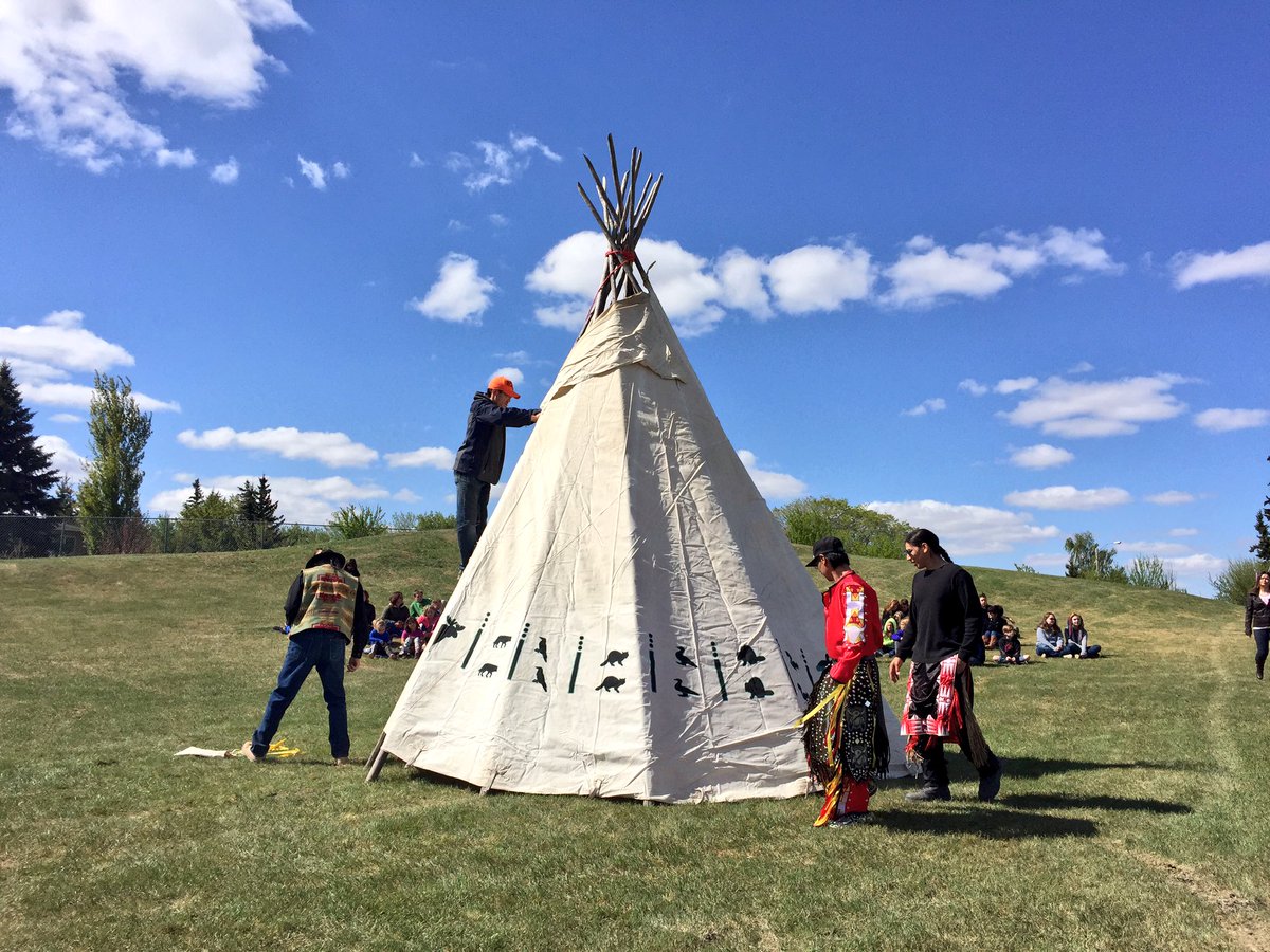 MarshallNWSD's tweet photo. Raising of the tipi! #AboriginalEldersDay is underway at Marshall School. #tansi to all our elders! https://t.co/uT5PJBFyJ0