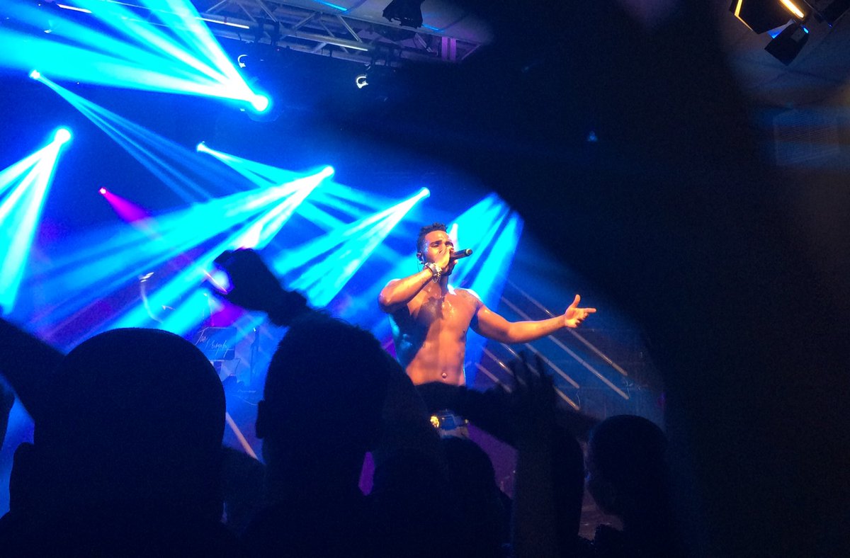 Z100NewYork's tweet photo. #iHeartJasonDerulo and idc who knows it!!!!!😍😍😍 https://t.co/jEKzEhp7L2