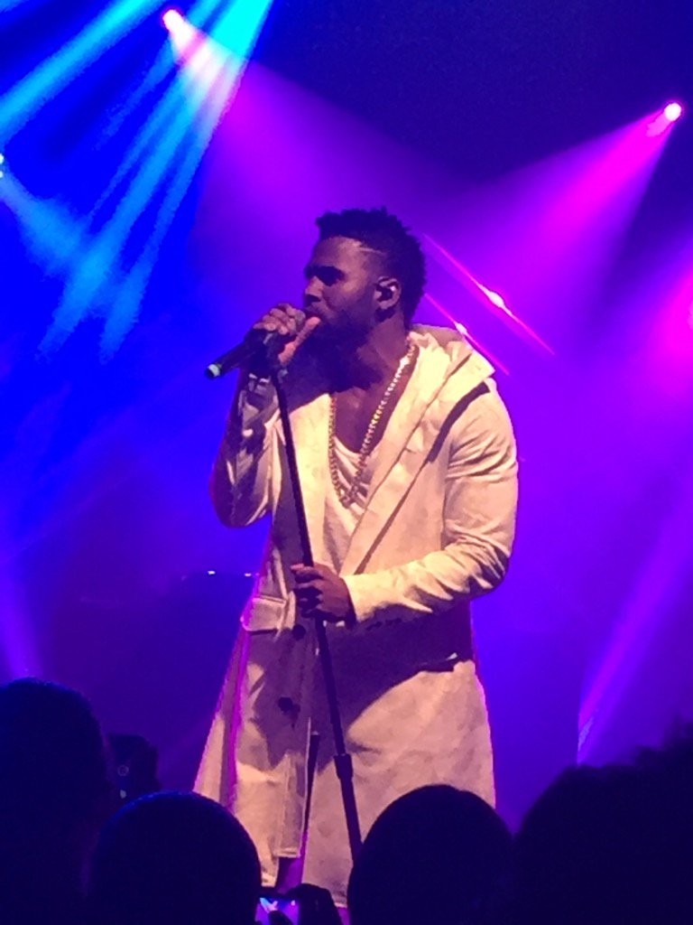 amynewman's tweet photo. Jason Derulo plays the @Degree #Move with the Music show at the IHeartRadio Theater in NY. So lucky to be here! https://t.co/jzPzy3pB2u