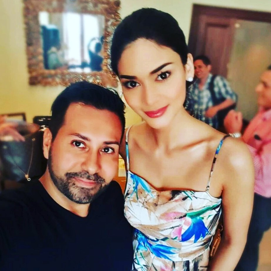nandomakeup01's tweet photo. Atender a PÍA ALONSO fué como  una graduación. Es el emblema de la Belleza Universal ... NANDO MESÍA MAKE UP ARTIST. https://t.co/f1g2fA9W9N