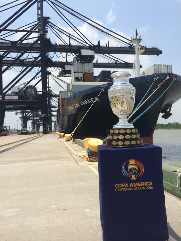 FutmondoCA2016's tweet photo. La Copa Ya está en Boston #CopaAmericaCentenario #CopaTrophyTour https://t.co/MCkdIS5f8g