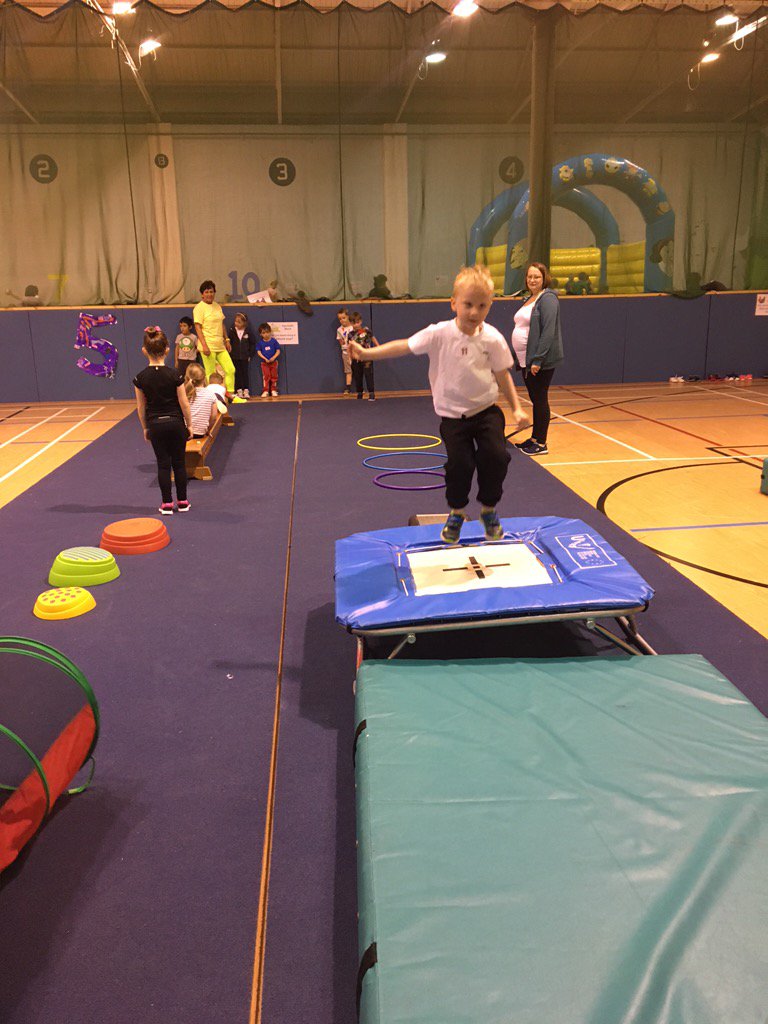 StMarysPS14's tweet image. P1 had a brilliant morning at our joint sports event with @KSCC23 @Ardgowanpr #Numeracyacrosslearning