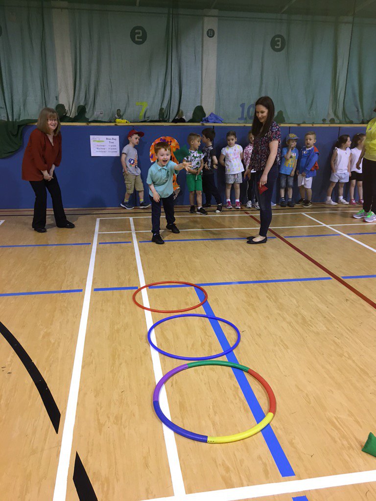 StMarysPS14's tweet image. P1 had a brilliant morning at our joint sports event with @KSCC23 @Ardgowanpr #Numeracyacrosslearning