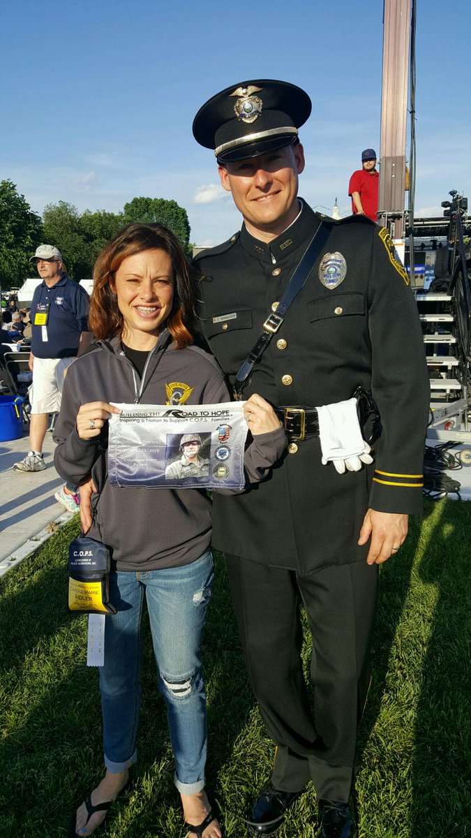 CSP_News's tweet image. Trooper Thyfault's mom is greeted by the @LongmontPS officers. #HonorOurFallen #PoliceWeek #COremembers