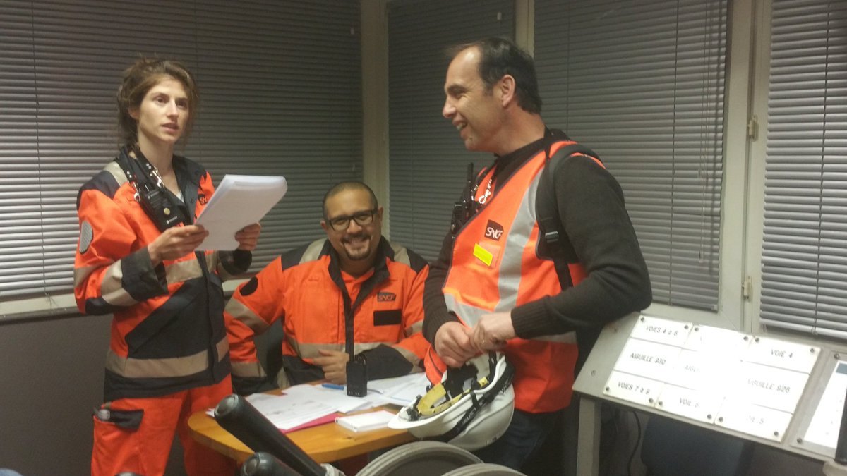 Nvnpnen's tweet photo. Le sourire de début de chantier... lorsque tout se déroule parfaitement. 👌
à garder 😊 https://t.co/IeFei8j5qJ