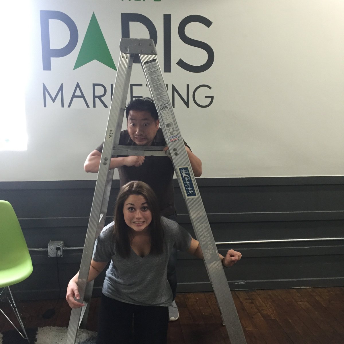 ChengGetsSocial's tweet photo. #Fridaythe13th, #fullmoon tonight, under a ladder....challenge accepted! https://t.co/pd1pfltBwd