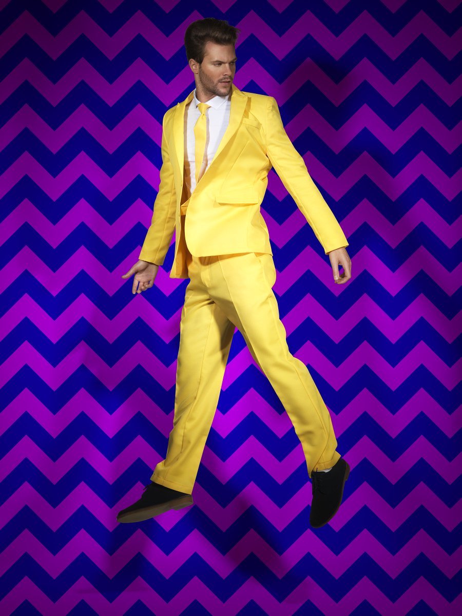 DisfracesSimon's tweet photo. ¿Despedida de soltero? Como diría Barney Stinson... Ponte traje!!!  > https://t.co/K5ArQOvgpI https://t.co/8bDTZ8Nzer