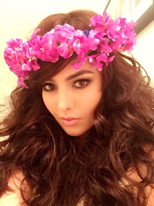 Con Dios todo es posible! a Todos una vez mas gracias por su cari&ntilde;o y apoyo! #NBLBarbaraTurbayVoto @NuestraBelleza<a href="/tag/nblbarbaraturbayvoto"class="tags"><span>#nblbarbaraturbayvoto</span></a>