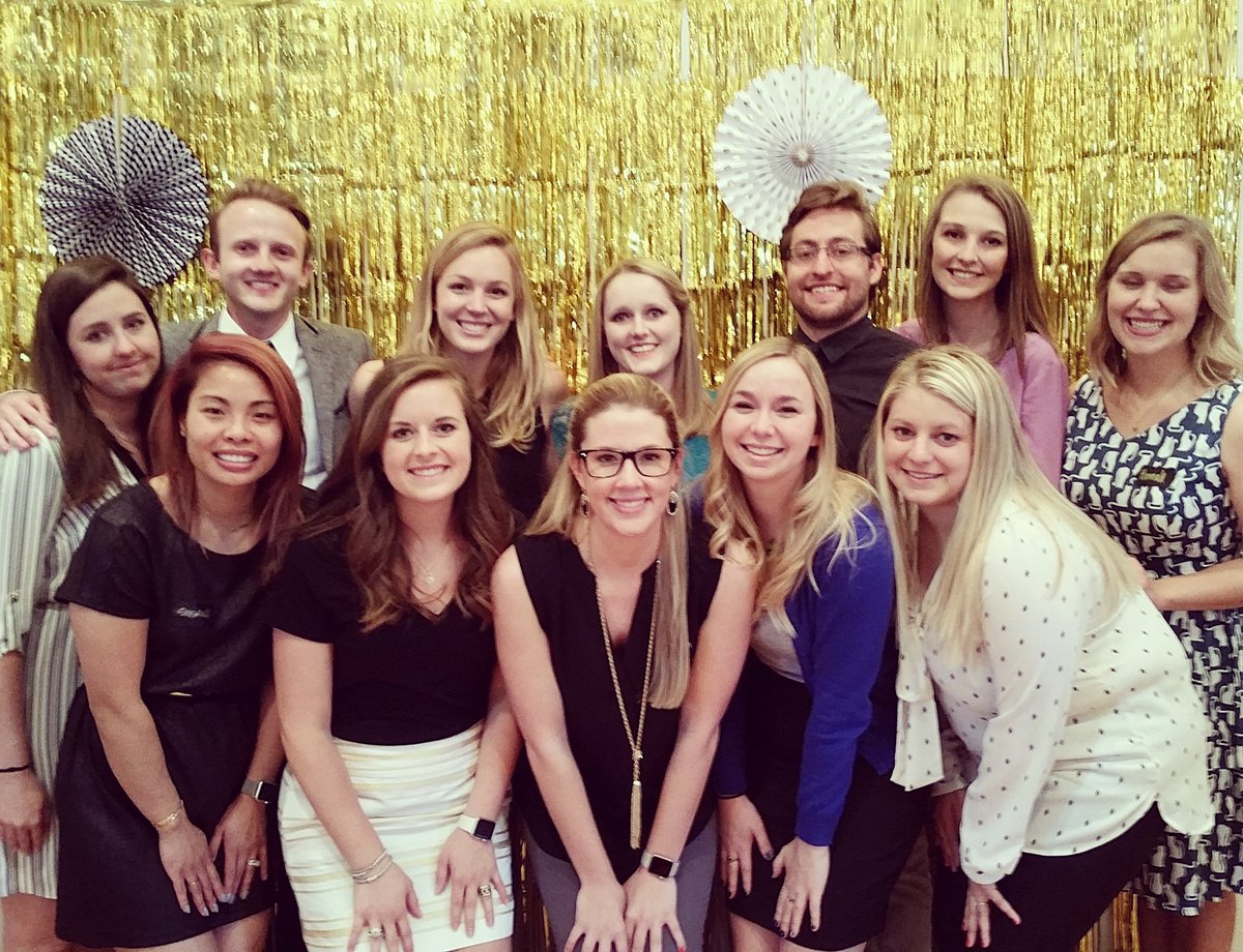 OU_Int_Design's tweet image. Presenting the OU Interior Design Class of 2016! We're so #prOUd of you!!! @OUClassof2016  @UofOklahoma