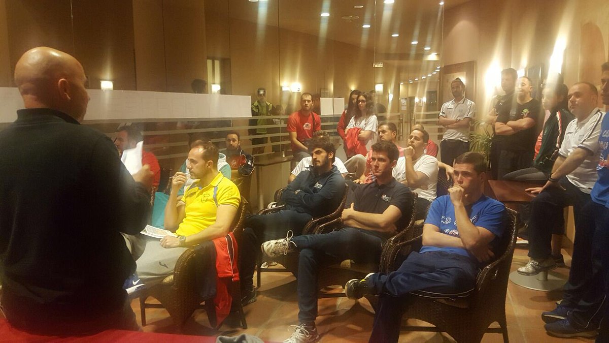 FAVB_'s tweet photo. Da comienzo la Fase Final !!!#cadeba2016 Cadete https://t.co/3O0dYG6T7n