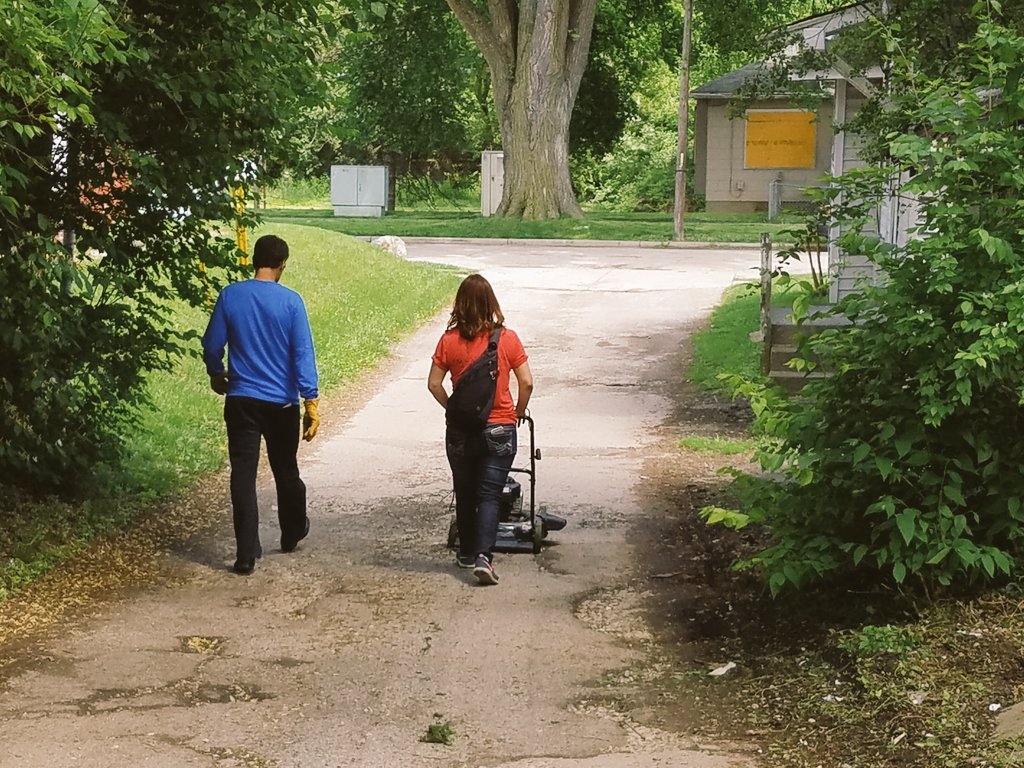 BuckinghamCo's tweet photo. That's a wrap! Three cheers for our amazing volunteers. Thank YOU. #buildourbrand2016 @ShepherdIndy @Krisrose04 https://t.co/ci0Zn6CxFv