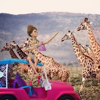 Just long neck lovin on safari! #safarisavior #neckingonfleek #leaveroomforjesus