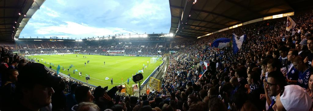 All_of_Fame's tweet image. Mesdames,messieurs un match de 3eme division française #RCSAASC #TousRacing #ObjectifLigue2