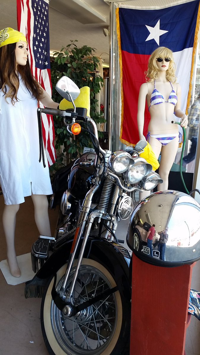 Biker Babe's Welcome HOG Rally!!! 
#denisonlive #denisonmainstreet #destination denison <a href="/MainStMall/">MainStMallDenison</a>