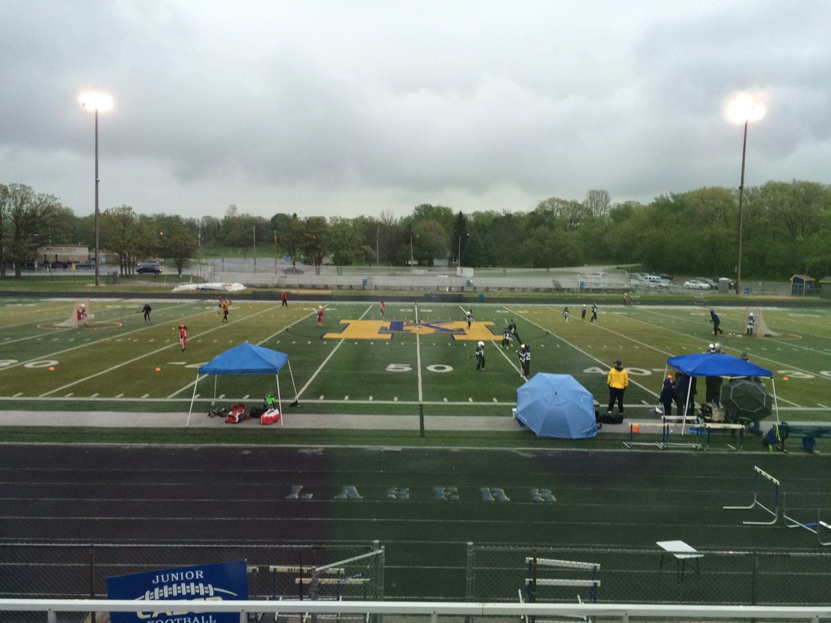 KM_Lacrosse's tweet photo. Friday night lights, young lasers in action vs Lake Country #U9 #neverstarttooearly https://t.co/AFBfvwJBEY