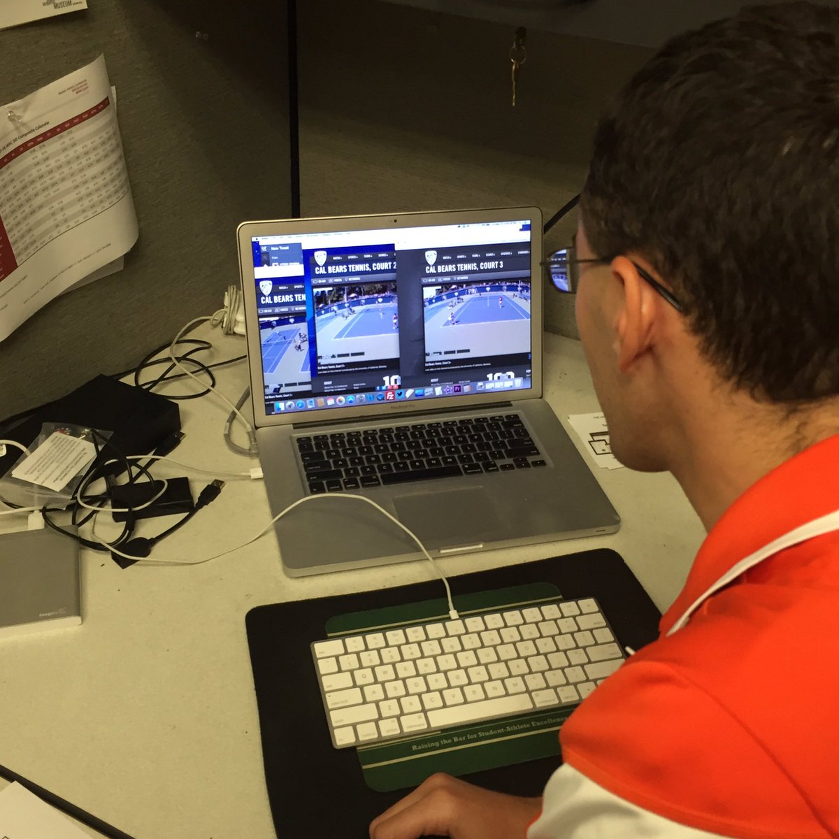 Associate Athletic Director for Communications watching 3 courts at once!!!  <a href="/JonahUTRGV/">Jonah Goldberg</a> <a href="/UTRGVWmnsTennis/">UTRGV Women's Tennis</a>