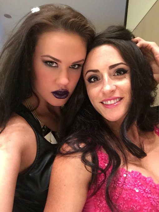 Bathroom fierce face 😈 https://t.co/l0KNi9yQOw<a href="/tag/nipslip"class="tags"><span>#nipslip</span></a><a href="/tag/tittytuesday"class="tags"><span>#tittytuesday</span></a><a href="/tag/flashing"class="tags"><span>#flashing</span></a><a href="/tag/suckme"class="tags"><span>#suckme</span></a>