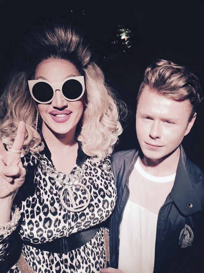jonjamieson68's tweet photo. Fbf when I met the amazing @charliehidestv was such a good night #shade#newcastle#dar#CHTV https://t.co/1g01uZQ2ri