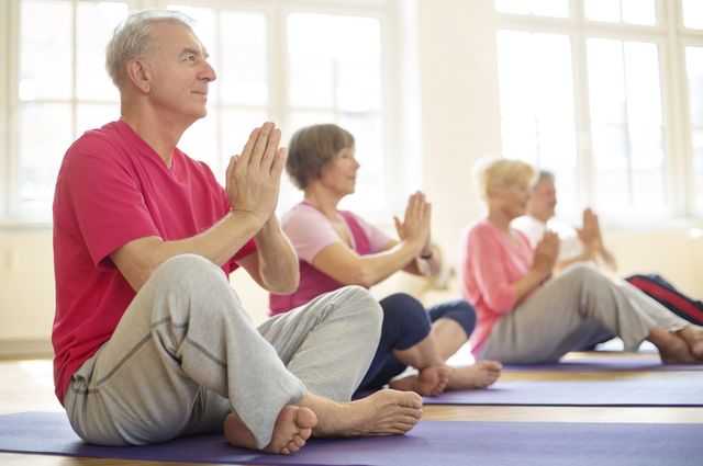 YogaLiveLink.com tweet media