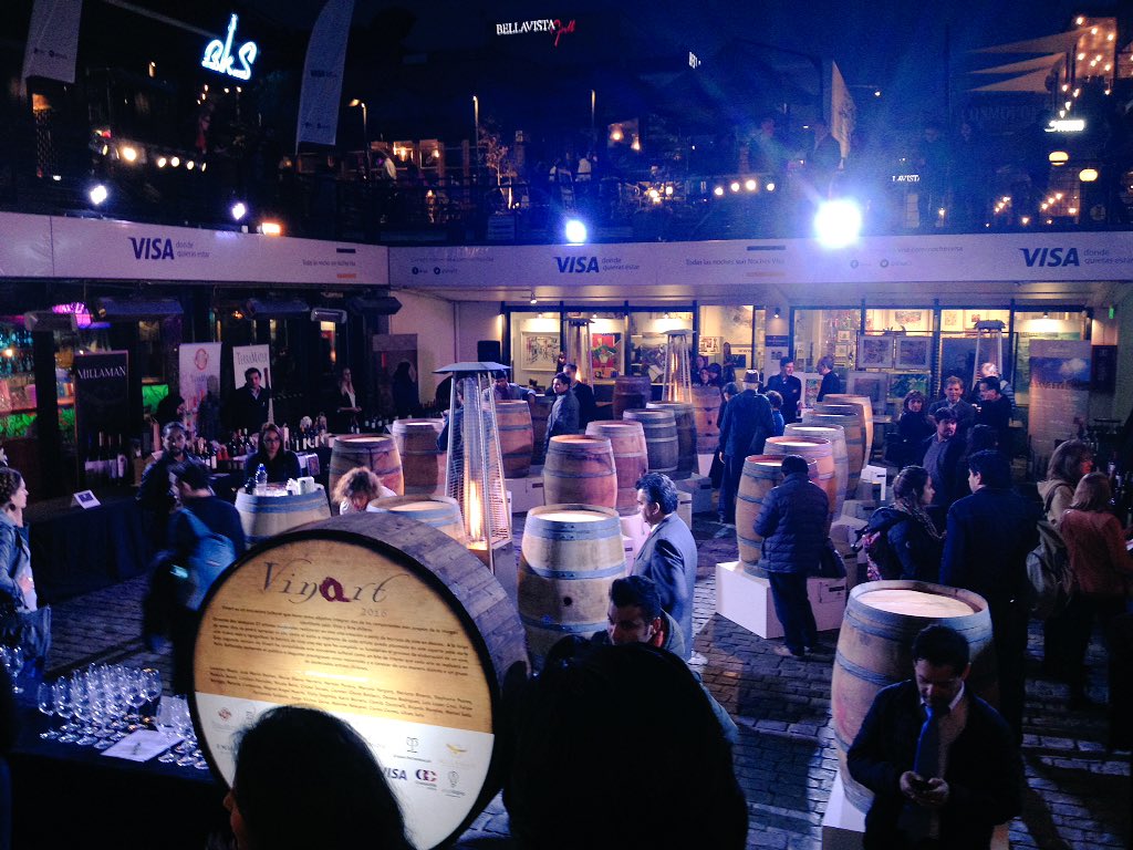 ARTE Y VINO. Ya partió una nueva versión de #Vinart en <a href="/PatioBellavista/">Patio Bellavista</a>