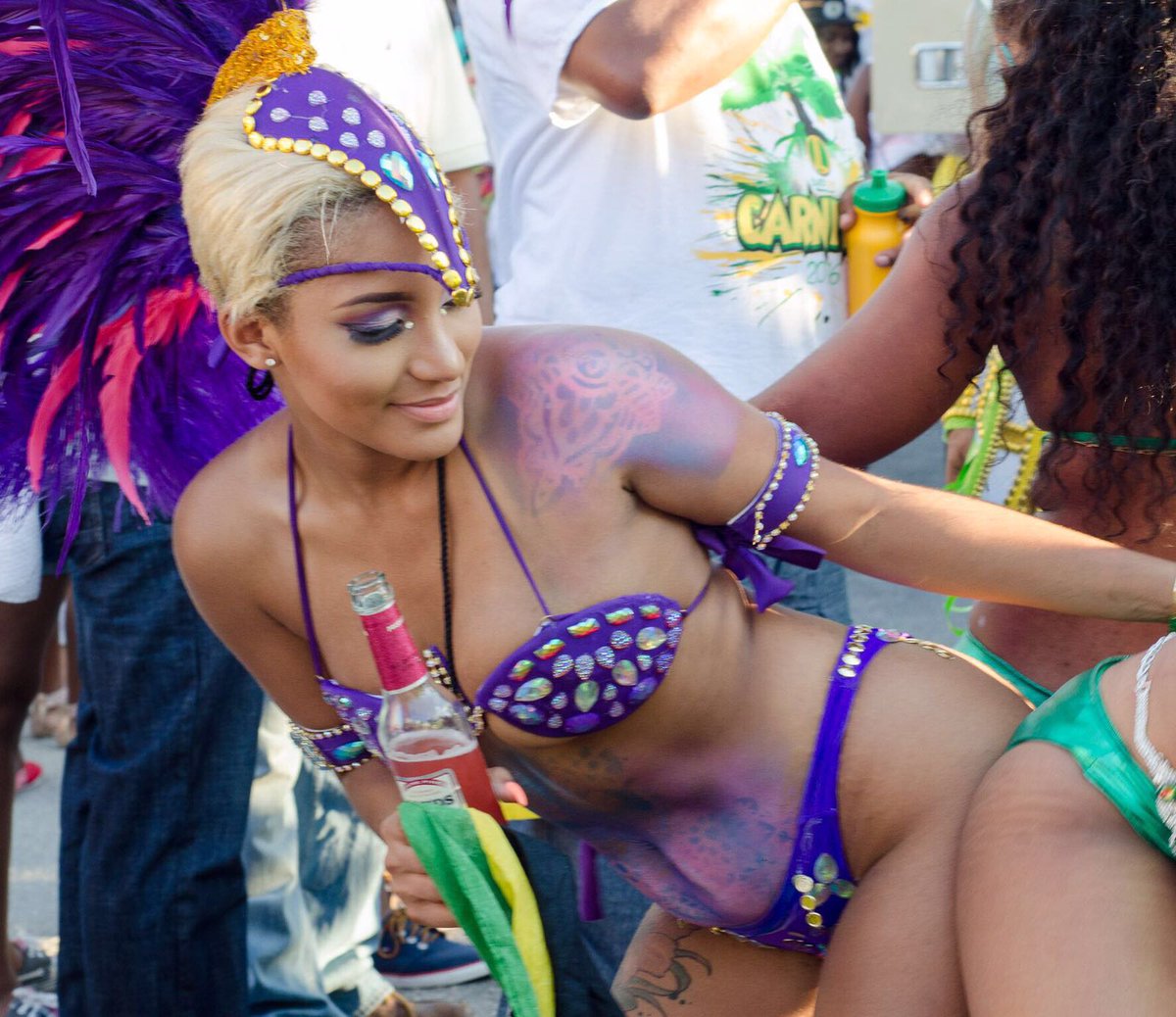 EnigmaBAH's tweet photo. #EnigmaBah feeling a Seduction vibes with Enigma at Bahamas Carnival 2016. 
#Bahamas #carnival201 https://t.co/AR5IjaFCqn