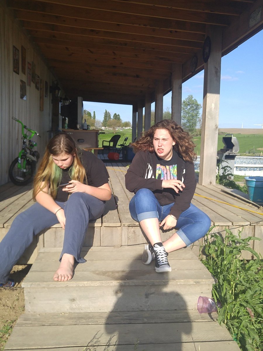 Kaleigh3275's tweet photo. @crazyperfect561 @MaKaylaBurris24 I love you guys💕💕💕💕💕💕/crazy bitch https://t.co/H5Ur4I9RMp