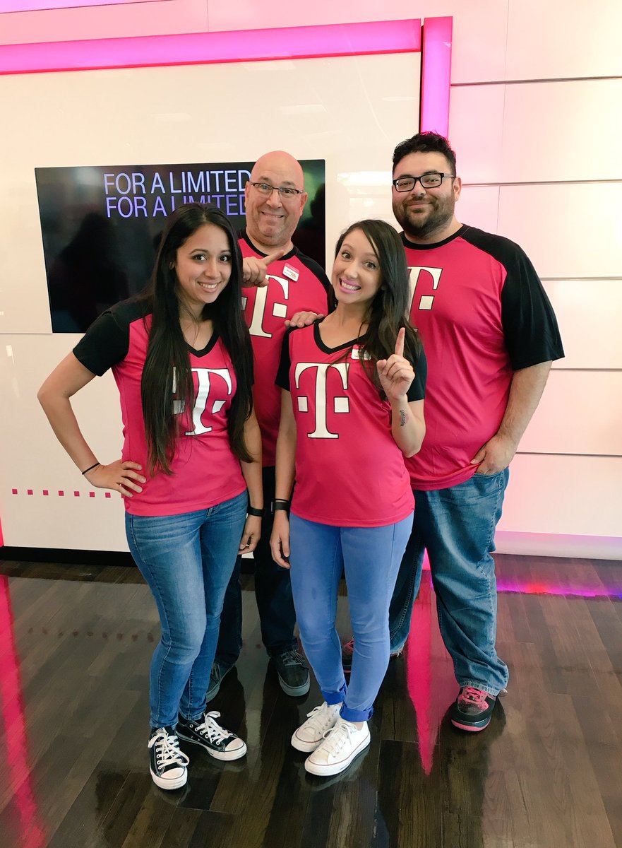 theEdRomero's tweet photo. @thereal_emsee is taking her talents to south Fresno; she'll always be apart of our team! #AbbyAllDay #ModelsAllDay https://t.co/o5Jf5EE1Rc