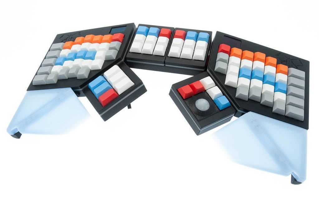 Multiplxd's tweet photo. #Axios When you need a few more  keys, just add them in. Excited to get these out soon! #t… https://t.co/veqoAxr4FD https://t.co/P9O5l9k4DZ